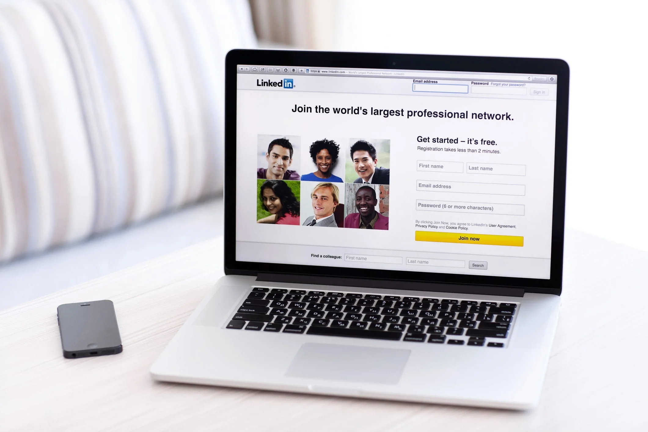 Stories Linkedin : 5 astuces pour les intégrer à votre stratégie digitale