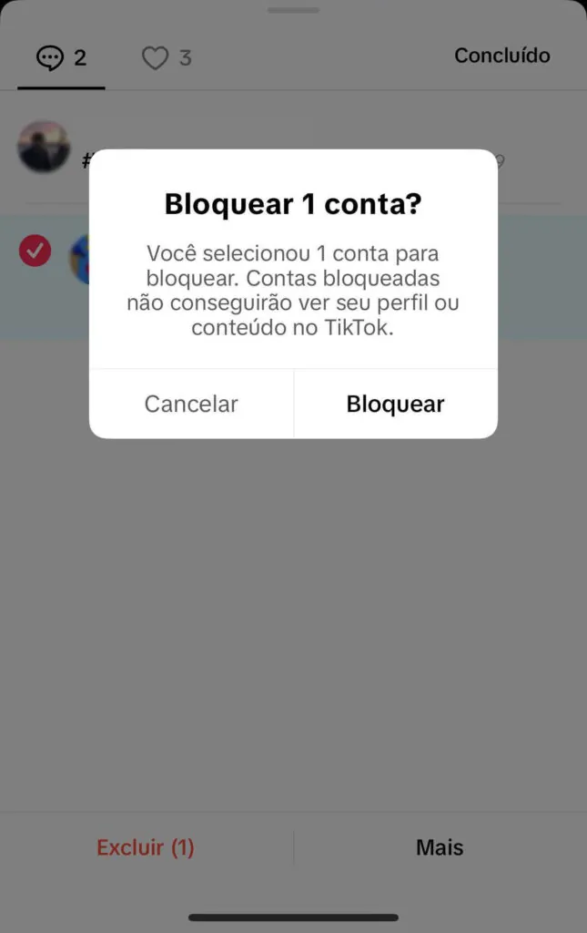Como bloquear no TikTok pelo celular Tela de confirmação do TikTok exibindo opção para bloquear conta pelo celular com botões cancelar e bloquear